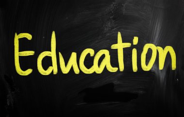 el yazısıyla yazılmış bir yazı tahtası Beyaz tebeşir ile iş fikirleri