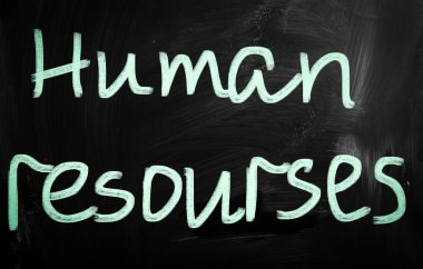Kelime 'İnsan kaynakları' bir bla Beyaz tebeşir ile el yazısı