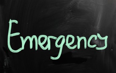 bir kara tahta üzerinde tebeşir ile el yazısıyla sağlık kavramı