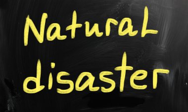 bir kara tahta üzerinde tebeşir ile el yazısıyla sağlık kavramı