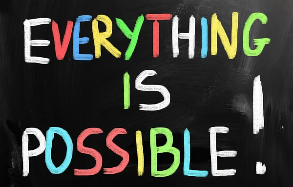 "Wszystko jest możliwe "odręczne z kredą na tablicy — Zdjęcie stockowe