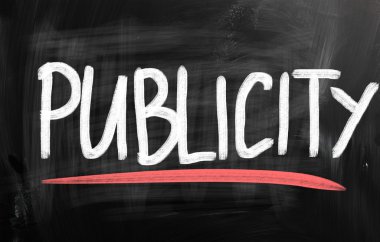 reklam kavramı ile bir kara tahta üzerinde tebeşir el yazısı