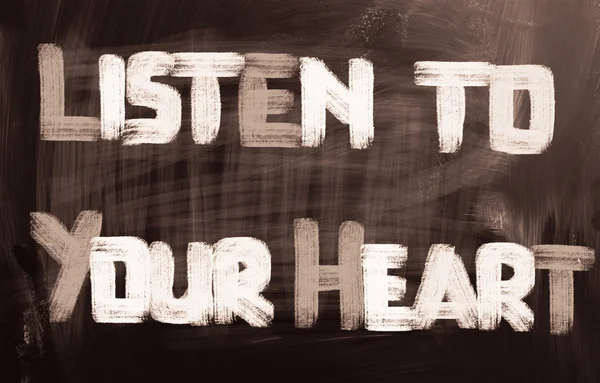 Słuchaj swojego serca koncepcja — Zdjęcie stockowe