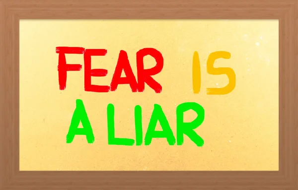 Angst ist ein Lügenkonzept — Stockfoto