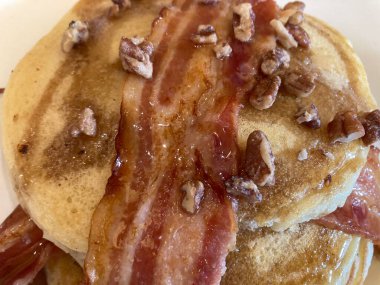 Pastırma ve fındıklı gözlemeleri kapat.