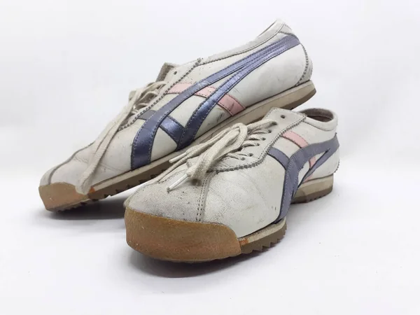 Une Série Chaussures Sandales Usages Multiples Dans Fond Isolement Blanc — Photo