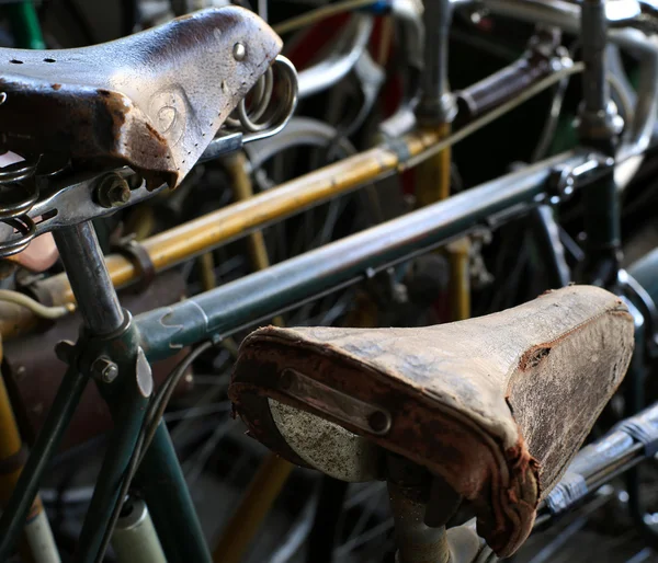 Urbanes Retro-Fahrrad — Stockfoto