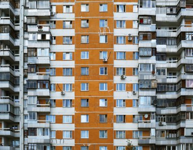 büyük bir ev, şehir