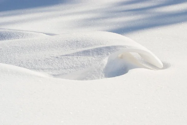 Figura de neve da forma estranha — Fotografia de Stock