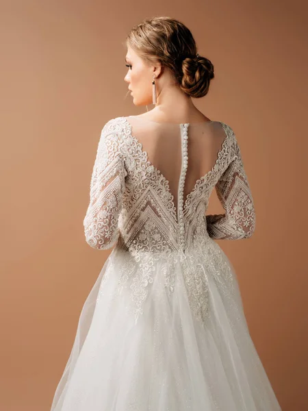 Lusso Abito Sposa Pizzo Lucido Estate Backless Abito Sposa Maniche — Foto Stock