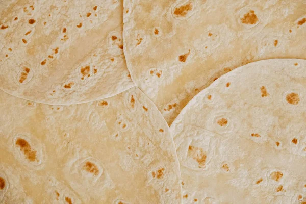 Tekstura Cienkiego Tradycyjnego Świeżo Pieczonego Chleba Orientalnego Domowej Roboty — Zdjęcie stockowe
