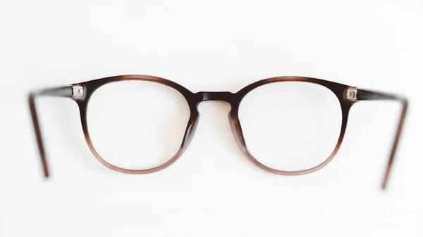 Στρογγυλή Οπτικά Γυαλιά Λευκό Φόντο — Φωτογραφία Αρχείου