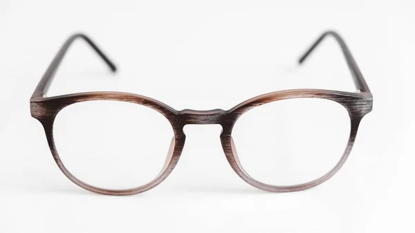 Beyaz Zemin Üzerinde Yuvarlak Optik Gözlük — Stok fotoğraf