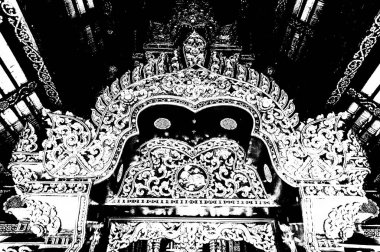 Kuzey Tayland 'daki antik tapınakların mimari manzarası ve antik sanat eserleri..