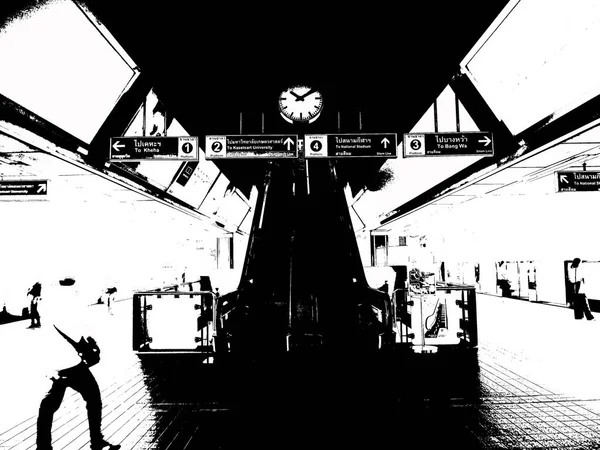 Şehir merkezindeki gökyüzü tren istasyonunun manzarası..