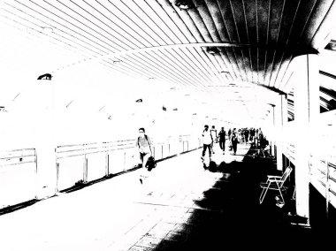 Şehir merkezindeki gökyüzü tren istasyonunun manzarası..