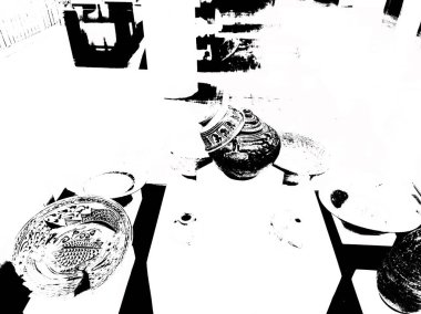 Antika, antik Tayland sanatının siyah-beyaz çizimine karşı çıkıyor.