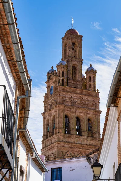 格拉纳达圣母教堂 西班牙埃斯特雷马杜拉 — 图库照片