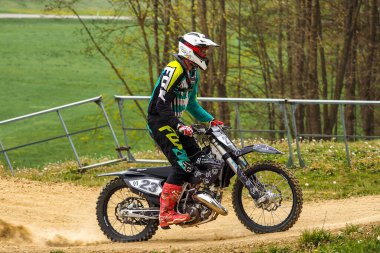 Warching, Almanya - 29 Haziran 2021: Warching Almanya 'da motokros eğitimi