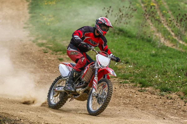 Warching, Almanya - 29 Haziran 2021: Warching Almanya 'da motokros eğitimi