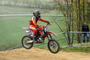 Warching, Almanya - 29 Haziran 2021: Warching Almanya 'da motokros eğitimi