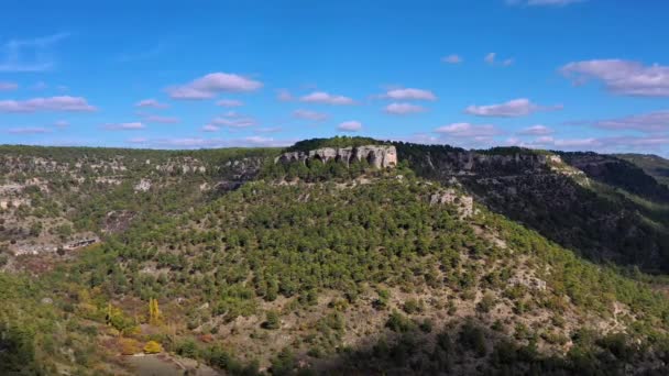 Paisagens Montanhosas Aldeia Valdecabras Serrania Cuenca Espanha Com Formas Rochosas — Vídeo de Stock