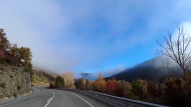Roncal Vadisi 'nden geçerken, Navarre' de Valle de Roncal, İspanya 'da Navarra, Avrupa