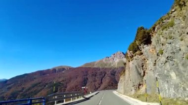 Roncal Vadisi 'nden geçerken, Navarre' de Valle de Roncal, İspanya 'da Navarra, Avrupa
