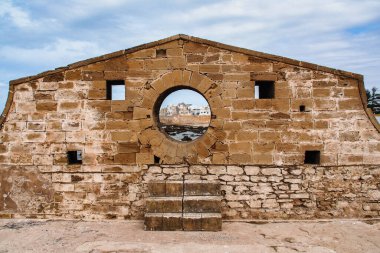 Essaouira 'nın eski kale manzarası güneşli bir yaz gününde Essaouira, Fas, Afrika' da.