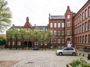 Flensburg, Almanya - 27 Mayıs 2021: Maria School binası Flensburg, Almanya, Avrupa