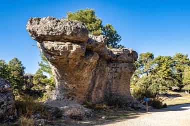 La Ciudad Encantada 'daki benzersiz kaya oluşumları veya Cuenca, Castilla la la Mancha, İspanya yakınlarındaki Büyülü Şehir doğal parkı Serrania de Cuenca Naturpark' ta bulunan bir jeolojik alandır.