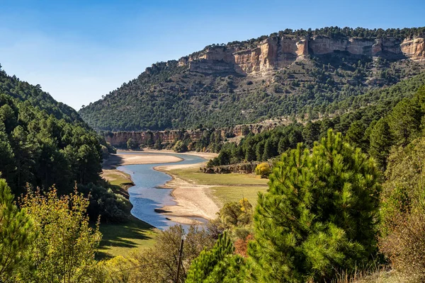 Paisaje Rocoso Con Montañas Lago Toba Embalse Serrania Cuenca Cuenca — Foto de Stock