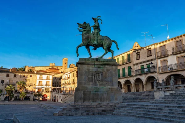 Estatua Ecuestre Del Conquistador Francisco Pizarro Situada Sobre Pedestal Granito — Foto de Stock
