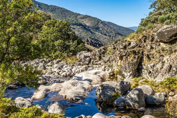 Los Pilones Boğazı, Doğal Rezerv Cehennemi, Garganta de los Infiernos. Extremadura, İspanya 'da doğanın tadını çıkarmak için harika bir yer.