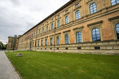 Almanya 'nın Bavyera kentindeki Münih' teki tarihi saray ve müze manzarası.