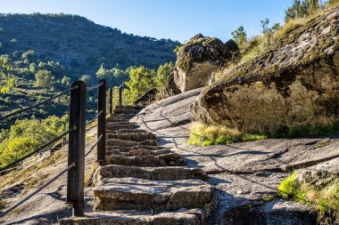 Los Pilones Boğazı, Doğal Rezerv Cehennemi, Garganta de los Infiernos. Extremadura, İspanya 'da doğanın tadını çıkarmak için harika bir yer.
