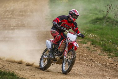 Warching, Almanya - 29 Haziran 2021: Warching Almanya 'da motokros eğitimi