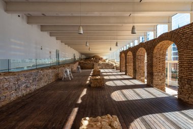 Yeni manastır sergisi San Juan de la Pena, Jaca yakınlarında. Huesca, Aragon. Avrupa 'da İspanya