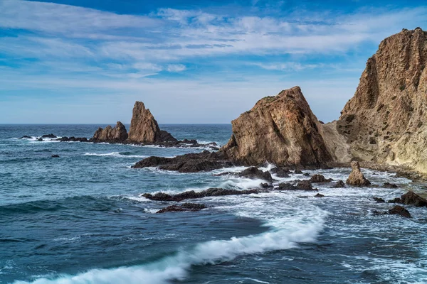 Cabo de Gata Nijar parkında bulunan Sirens Resifi, İspanya 'da Almerya