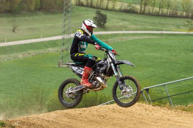 Warching, Almanya - 29 Haziran 2021: Warching Almanya 'da motokros eğitimi