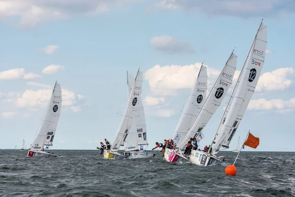 Travemuende, Almanya - 28 Temmuz 2018 Seyahat Haftası 'nda yelkenliler, Almanya, Baltık Denizi