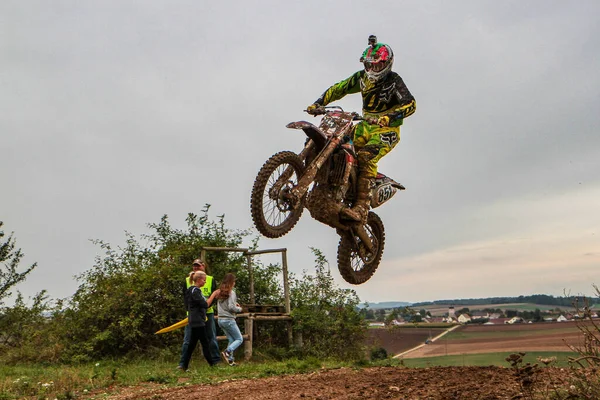 Windsberg, Almanya - 29 Haziran 2021: Motocross eğitimi Windsberg Almanya