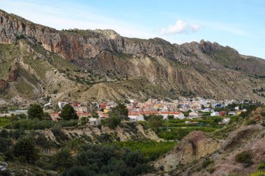 İspanya 'nın Murcia bölgesindeki Ricote Vadisi' ndeki Villanueva del Rio Segura manzarası