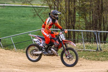 Warching, Almanya - 29 Haziran 2021: Warching Almanya 'da motokros eğitimi