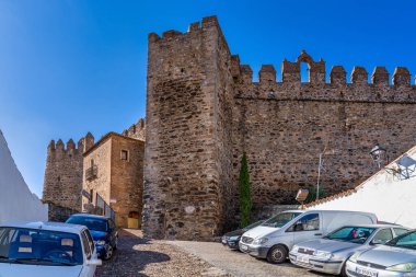 Segura De Leon, İspanya - 07 Kasım 2021: Segura De Leon Kalesi, Extremadura İspanya
