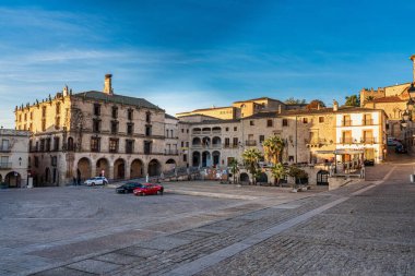 Trujillo, İspanya - 12 Kasım 2021: Trujillo, Caceres, Extremadura 'da Plaza Mayor manzarası.