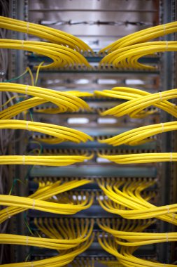 Veri Merkezi ve kablolar