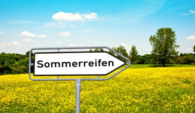 Sommerreifen Wegweiserschild