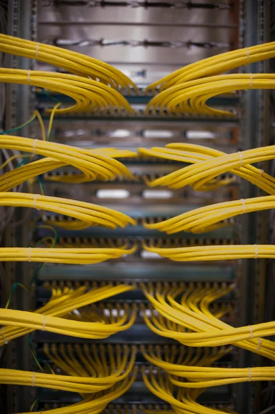 Datacenter och kablar — Stockfoto