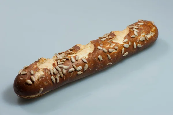 Длинная буханка ржаного хлеба — стоковое фото